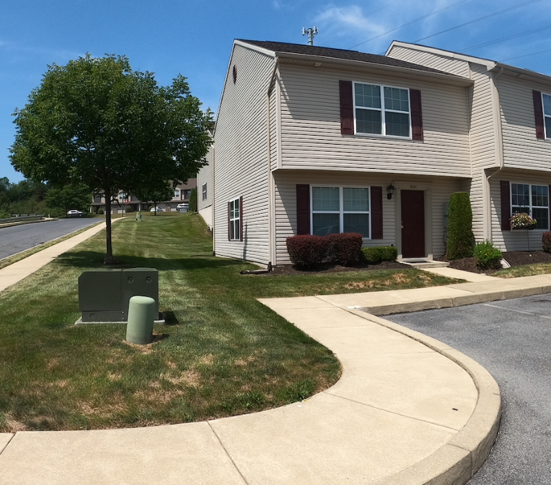 Mechanicsburg Townhome: 2101 Quail Hollow Dr