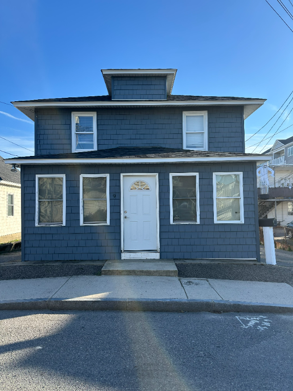 Hampton House: 9 M Street