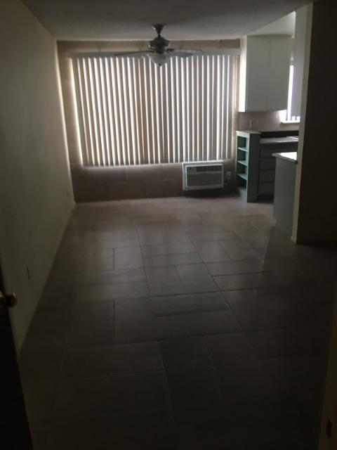 Los Angeles Apartment: 811 Crenshaw Blvd.