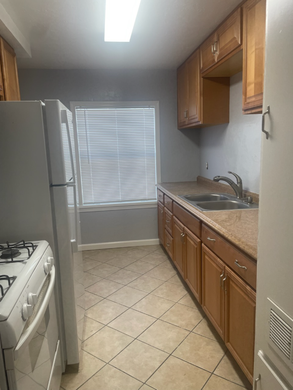 LA MESA Apartment: 7770 UNIVERSITY AVENUE