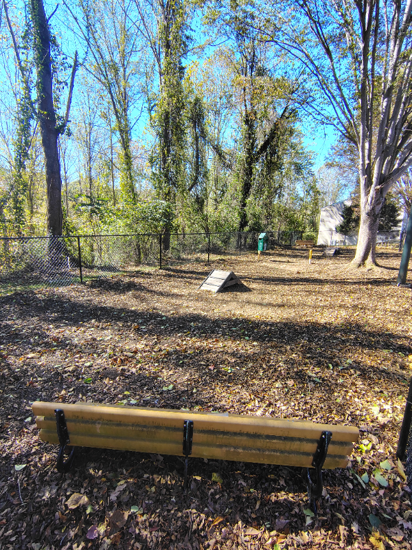 Lynchburg Apartment: 600 Reusens Road