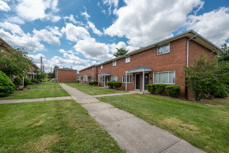 Columbus Multiplex: 800 Harrisburg Pike