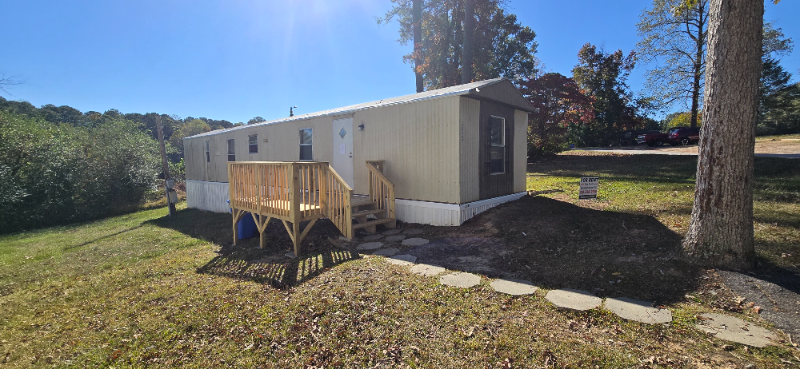 Raleigh House: 2005 shaw ct