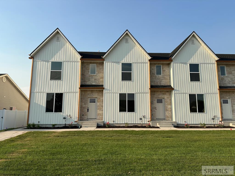 Pocatello Townhome: 1266 Wright Avenue, Pocatello, Idaho 83202