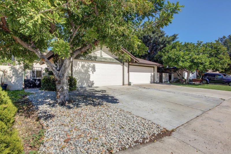 Orange House: 3607 W Park Balboa Ave