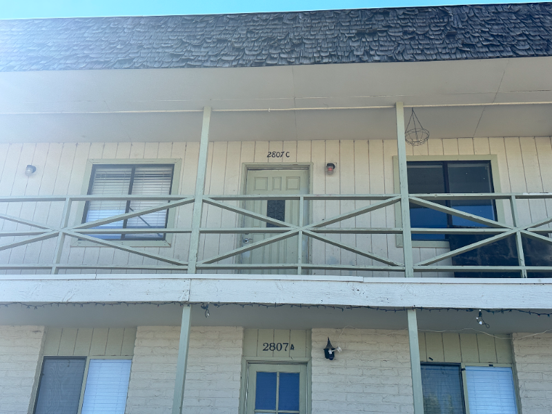 Farmington House: 2807 E 22nd St