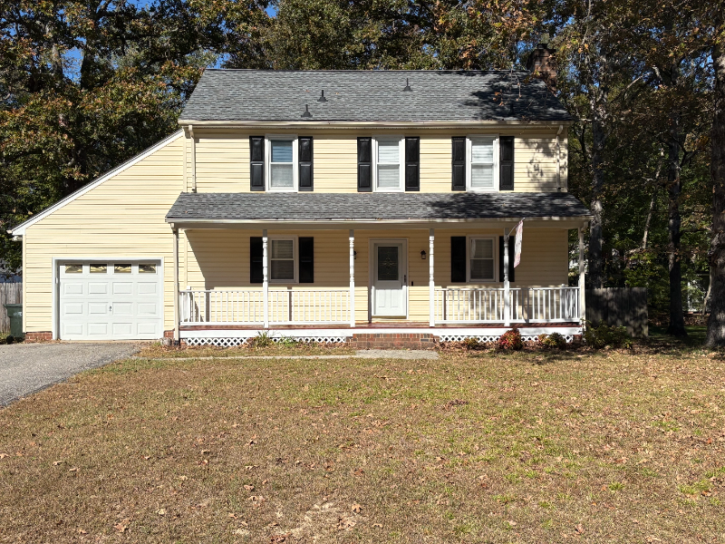 Chester House: 14820 Whitley St