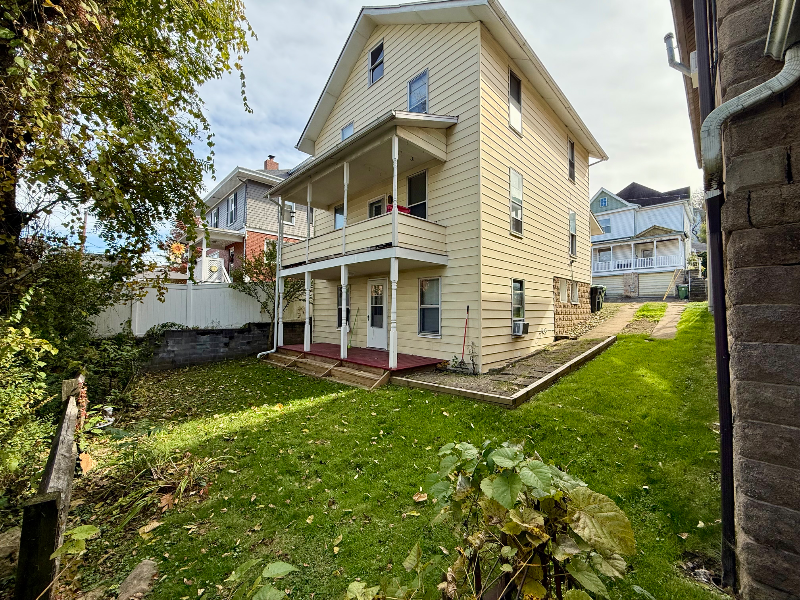 Morgantown Apartment: 327 Euclid Ave