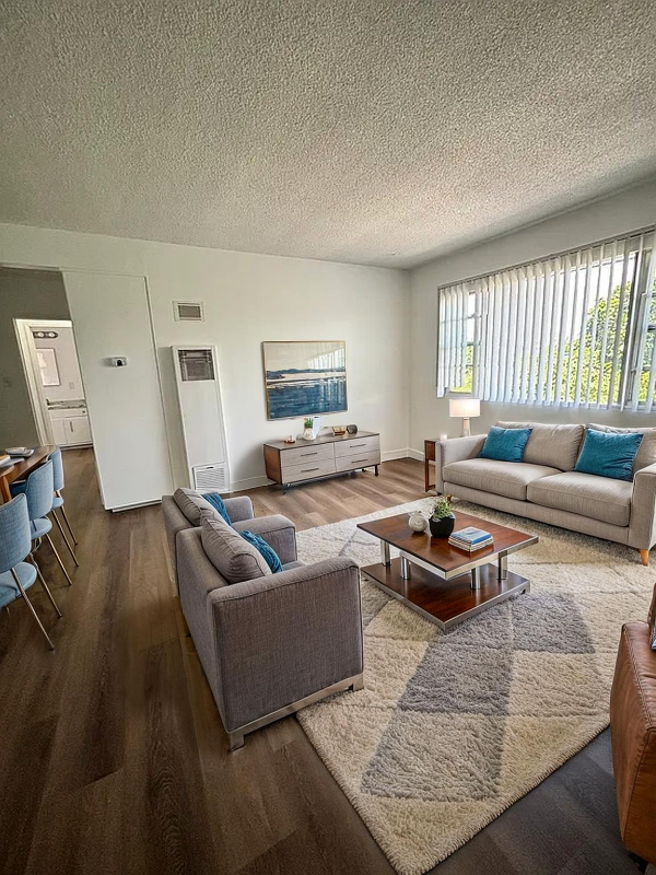 Garden Grove Apartment: 9361 Cellini Ave