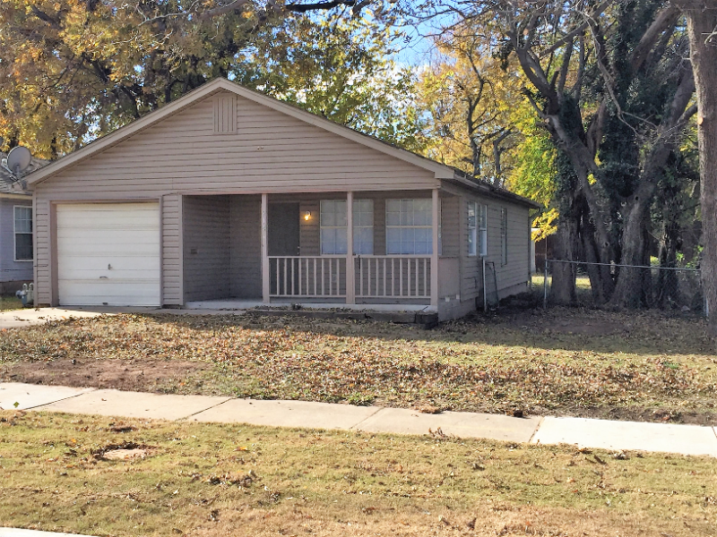 Tulsa House: 714 S Trenton Ave