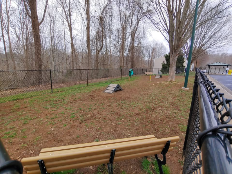 Lynchburg Apartment: 600 Reusens Road