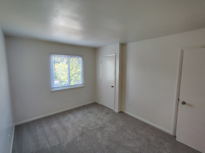 Lynchburg Apartment: 600 Reusens Road