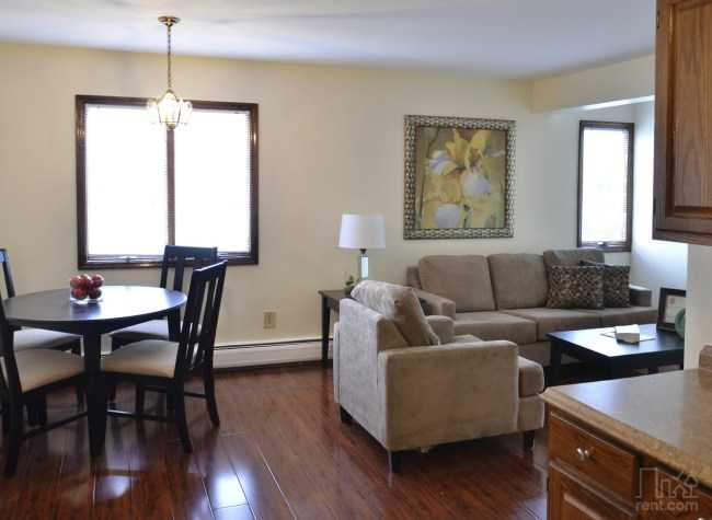 Bridgeport Apartment: 810 Atlantic Street