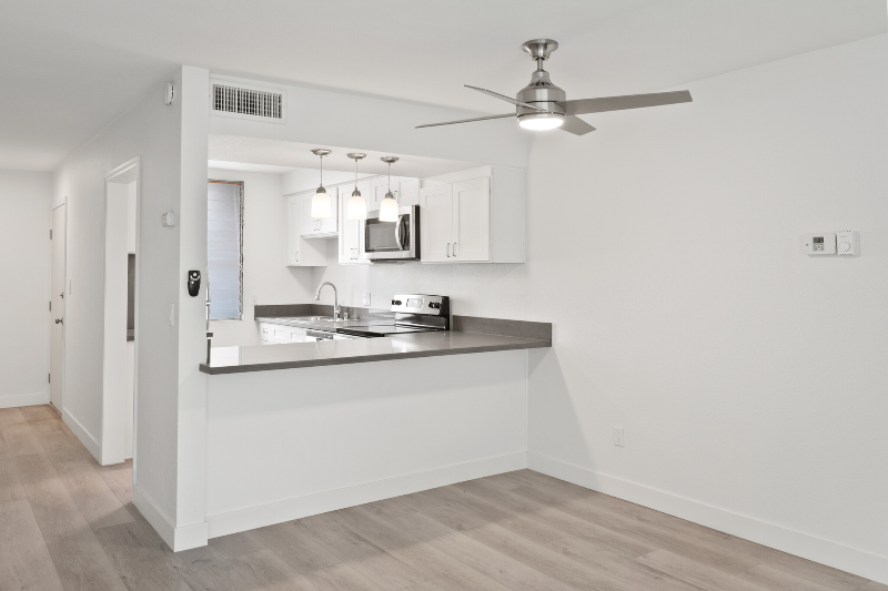 West Covina Apartment: 712 S Fernwood St