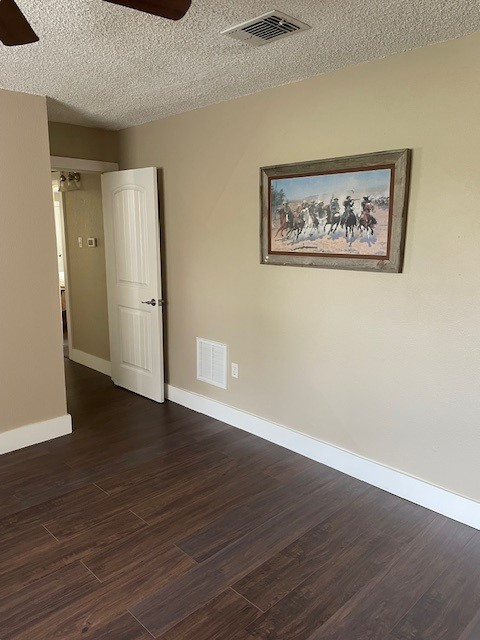 Lakehills Multiplex: 9992 FM 1283