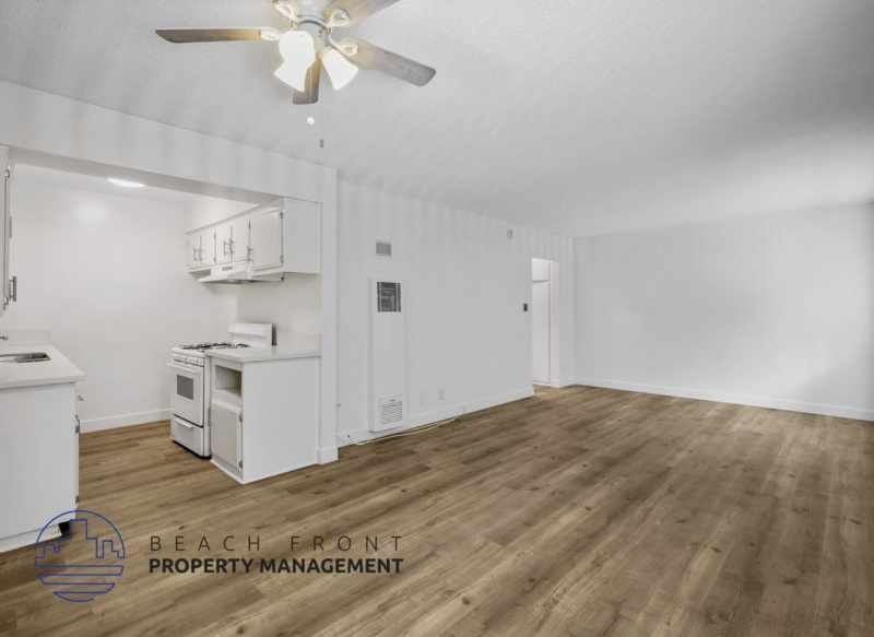 Inglewood Apartment: 868 Victor ave