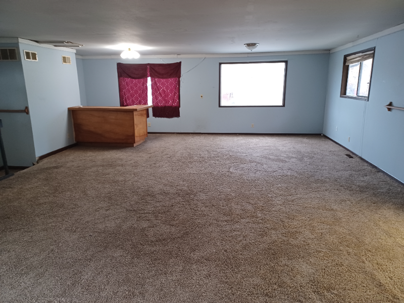 SPOKANE House: 3912 E HARTSON AVE