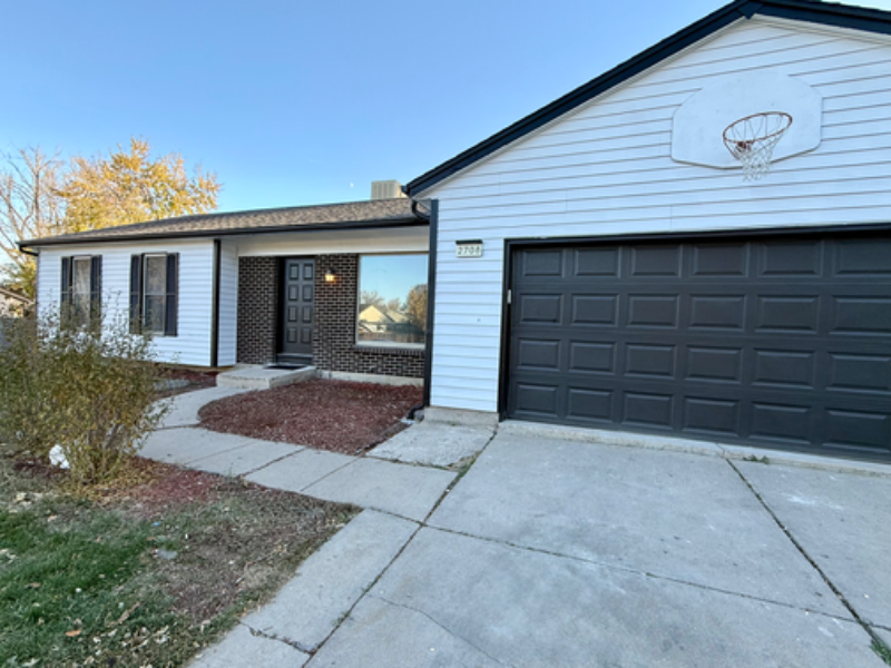 Federal Heights Single Room: 2708 W 98th Drive