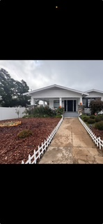 Los Angeles House: 1100 W 48th Street