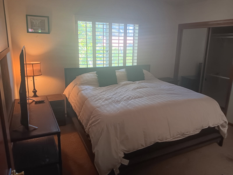 Palm Desert Single Room: 75865 Pembe Lane