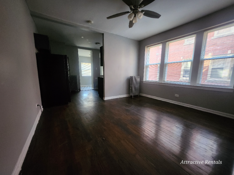 Chicago Apartment: 5903 W Huron St
