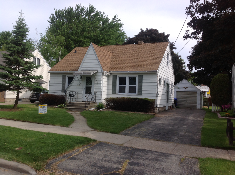 Appleton House: 1118 W Summer St