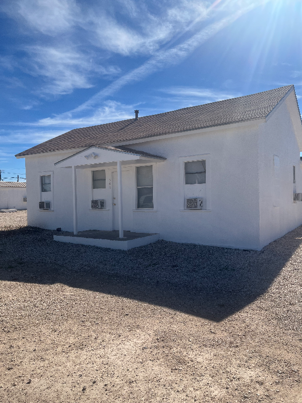 Portales House: 506 E 1st St, Portales NM