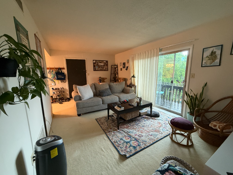 Columbia Apartment: 104 Clinkscales Rd