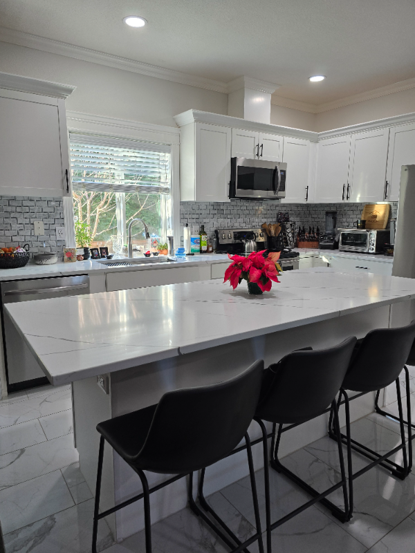 Vancouver House: 8622 NE 91st Ave