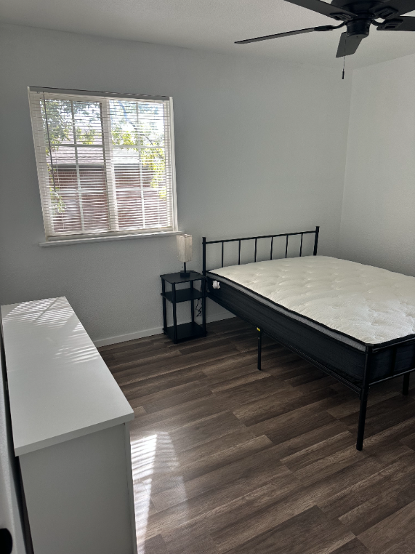 Lawton House: 1705 NW 48th St