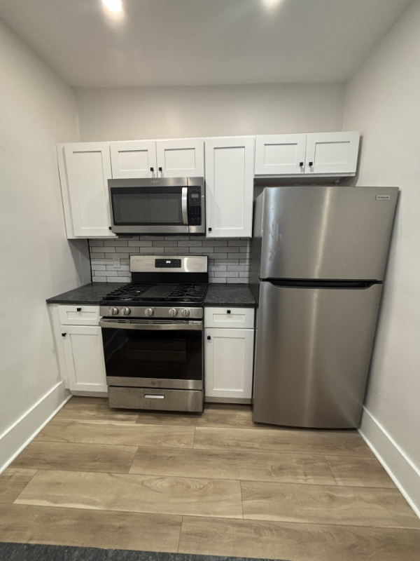 Albany Apartment: 96 Chestnut Street