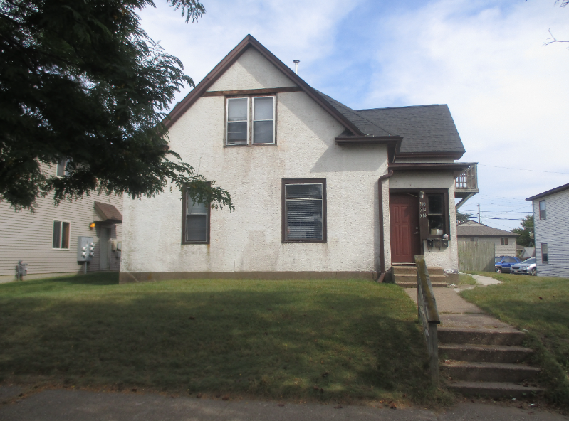 La Crosse Multiplex: 512 9th Street North