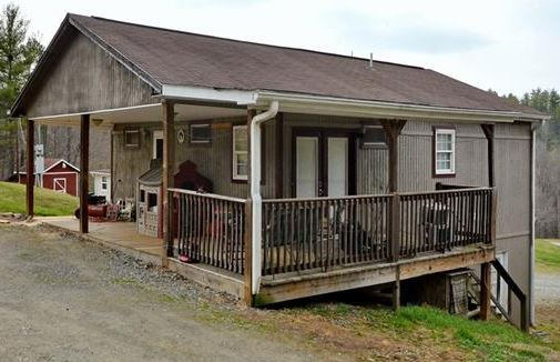 Weaverville House: 52 Elkins Branch Road