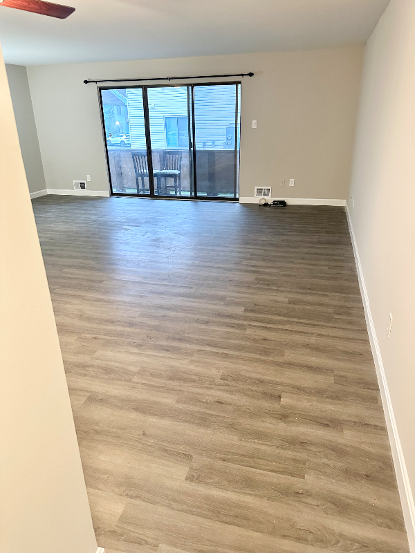 Cherry Hill Condo: 807 the woods