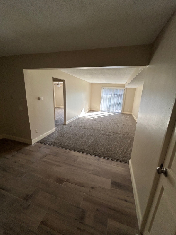 Lincoln Apartment: 7100 Van Dorn Street