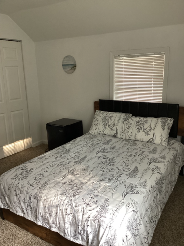 Portsmouth House: 9 Aylwin Rd