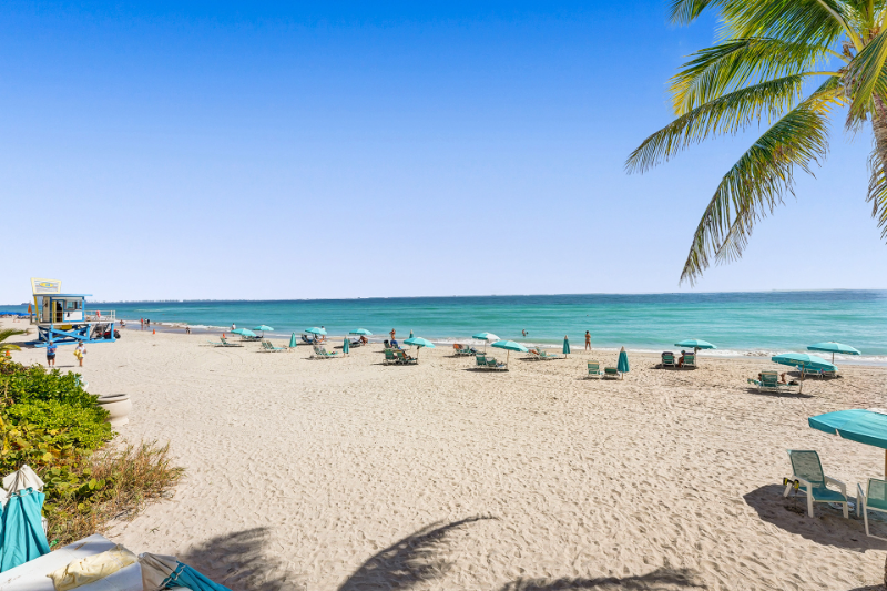 Hollywood Condo: 2501 S OCEAN DR