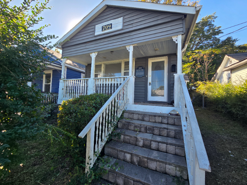 Wilmington House: 709 N 11 St