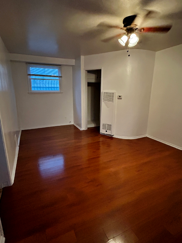 LOS ANGLEES Apartment: 1737 SYCAMORE