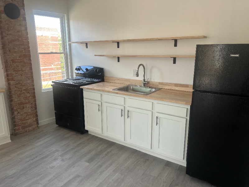 Cincinnati Apartment: 2131 Williams Ave