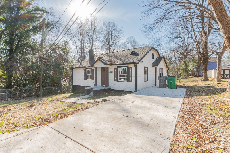 Charlotte House: 1317 W 4th Street