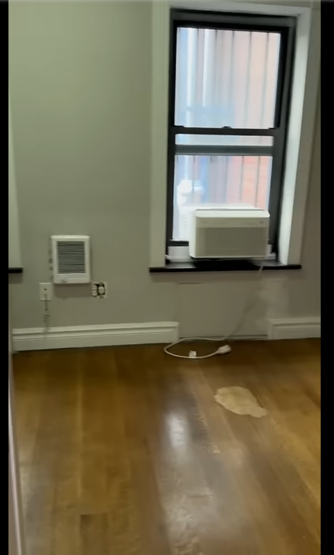 New York Apartment: W. 53rd St, 9th Ave