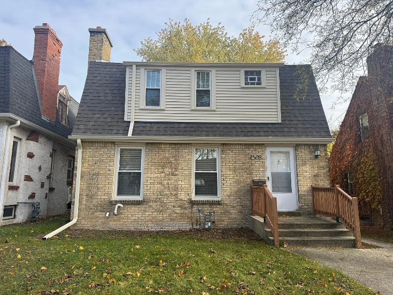 Milwaukee House: 4508 S Burrel St