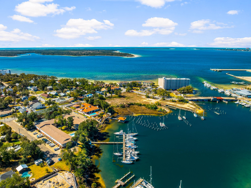 Panama City Apartment: 240 Harmon Ave