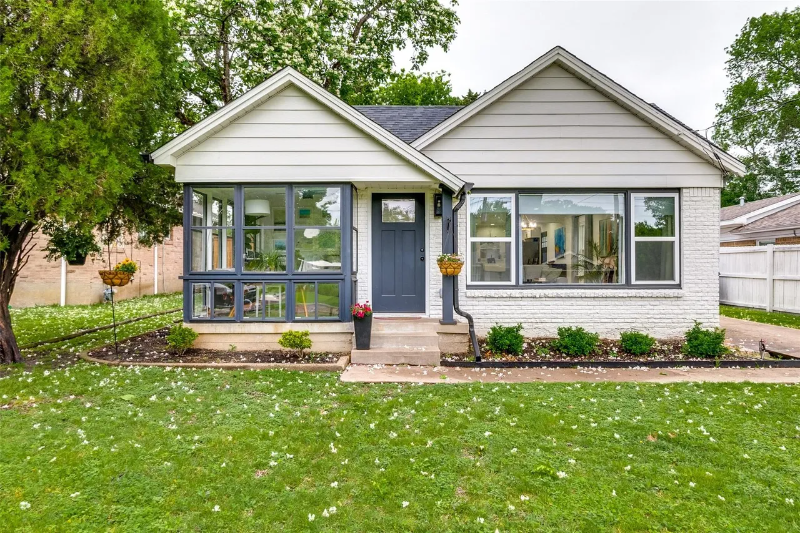 Dallas House: 1931 Lansford Ave