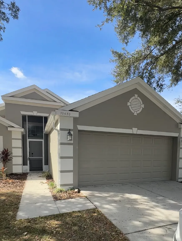 Riverview House: 10430 Hallmark Blvd