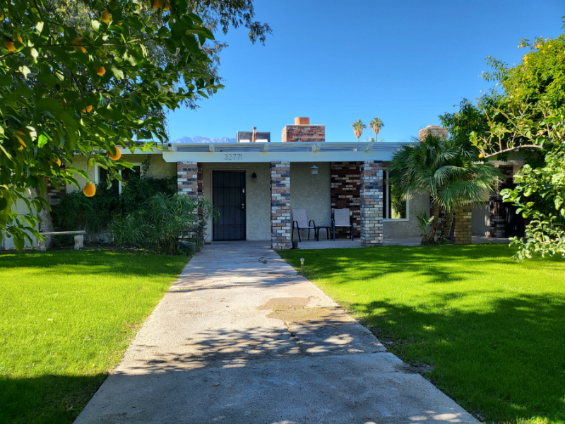 Cathedral City House: 32771 Whispering Palms Trail