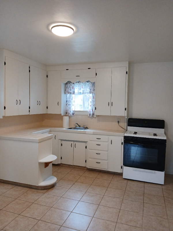 Modesto Apartment: 827.5 El Terino