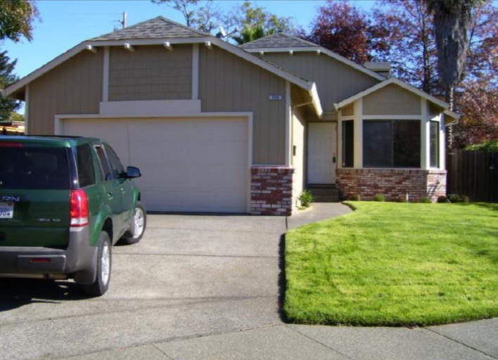 Windsor House: 110 Fiesta Court