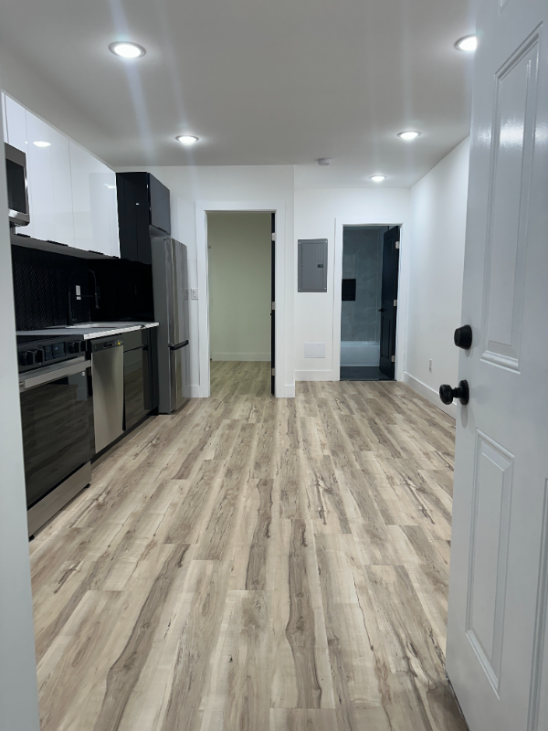 Philadelphia House: 5510 Matthews st